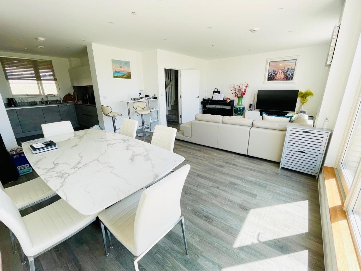 伦敦Modern Penthouse Flat With Free Indoor Parking公寓 外观 照片